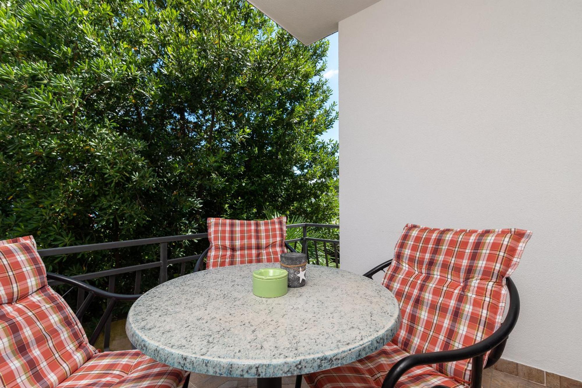 Maca Apartments & Suites Trogir Eksteriør bilde