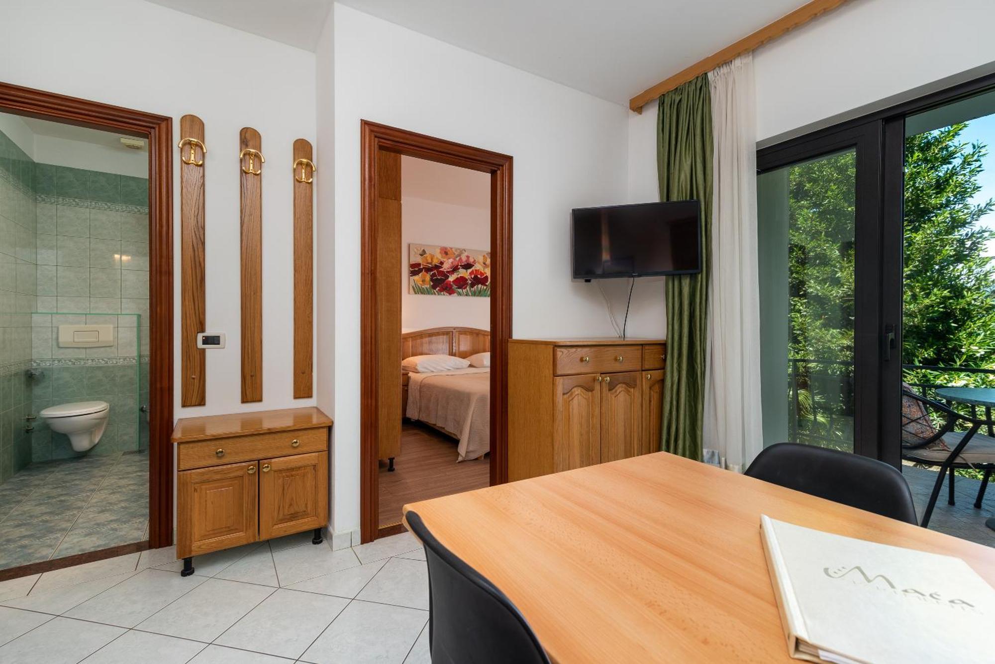 Maca Apartments & Suites Trogir Eksteriør bilde