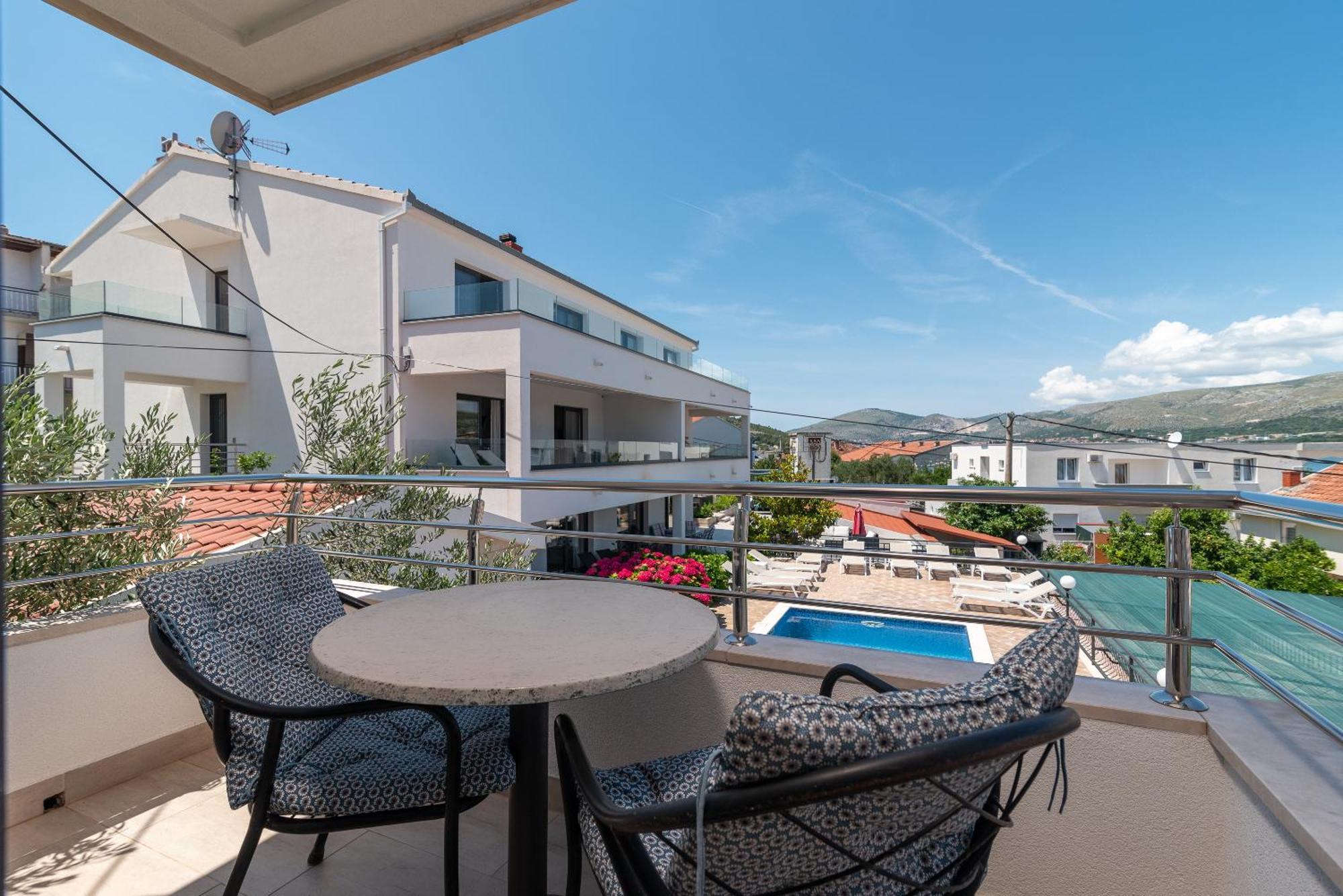 Maca Apartments & Suites Trogir Eksteriør bilde