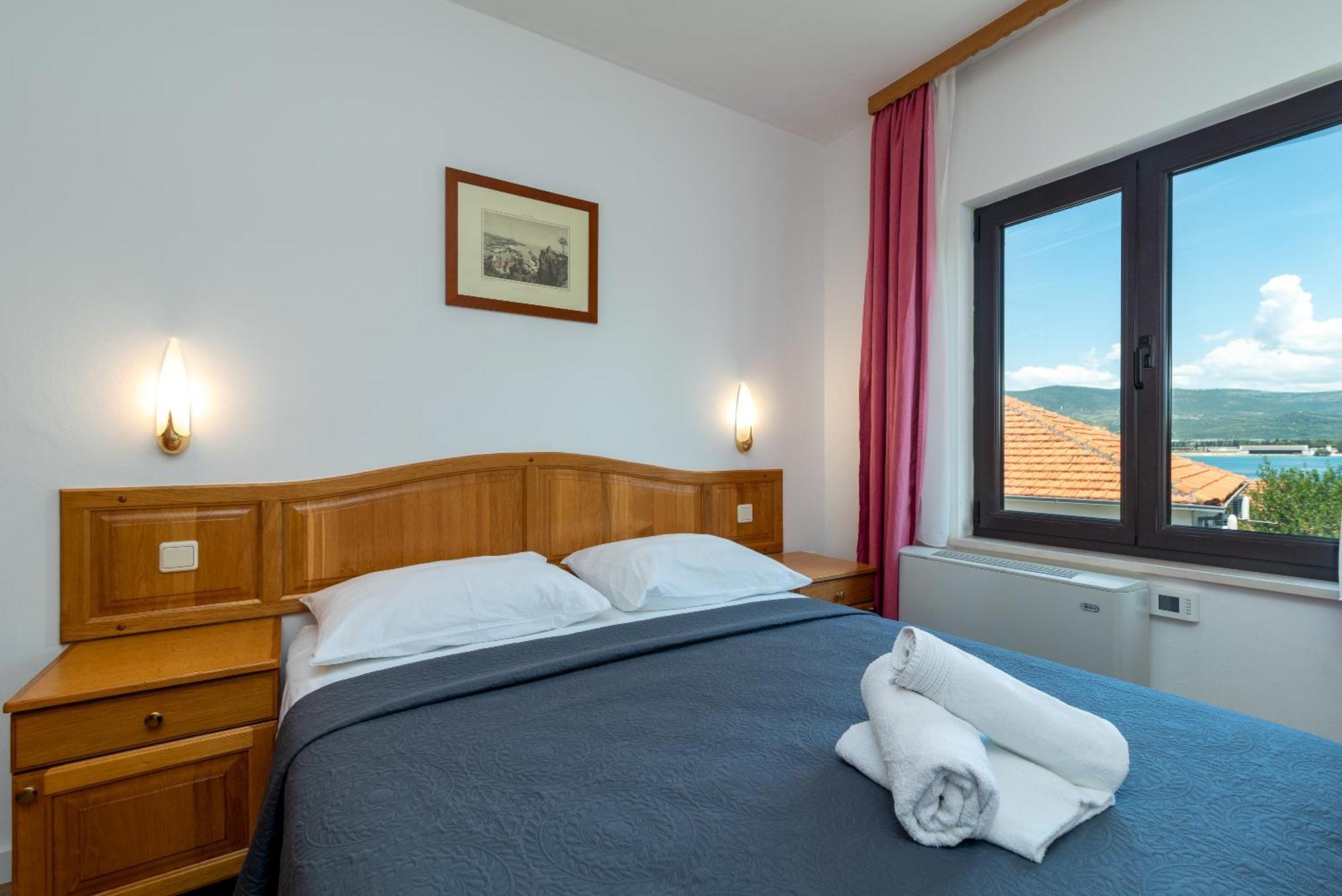 Maca Apartments & Suites Trogir Eksteriør bilde