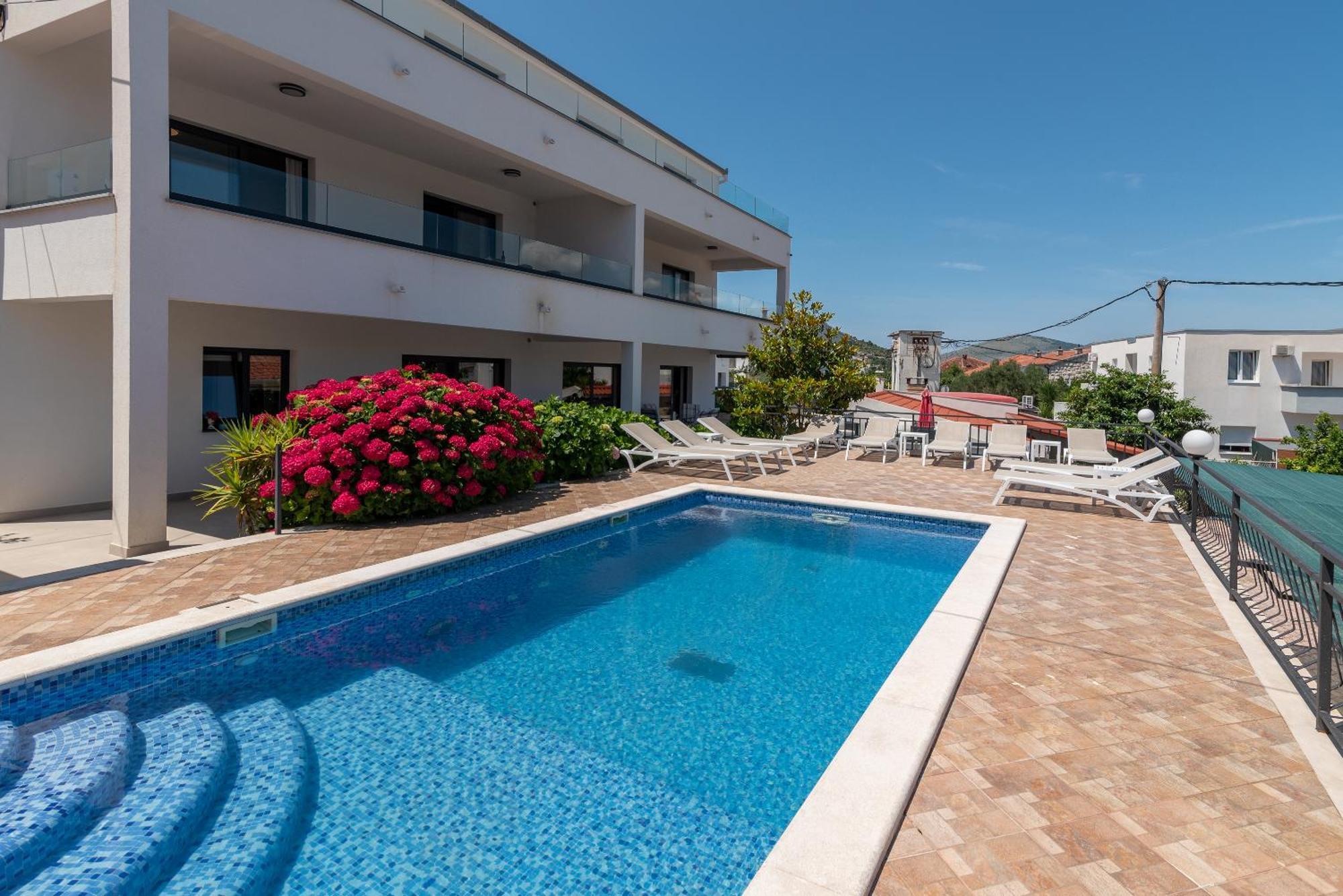 Maca Apartments & Suites Trogir Eksteriør bilde