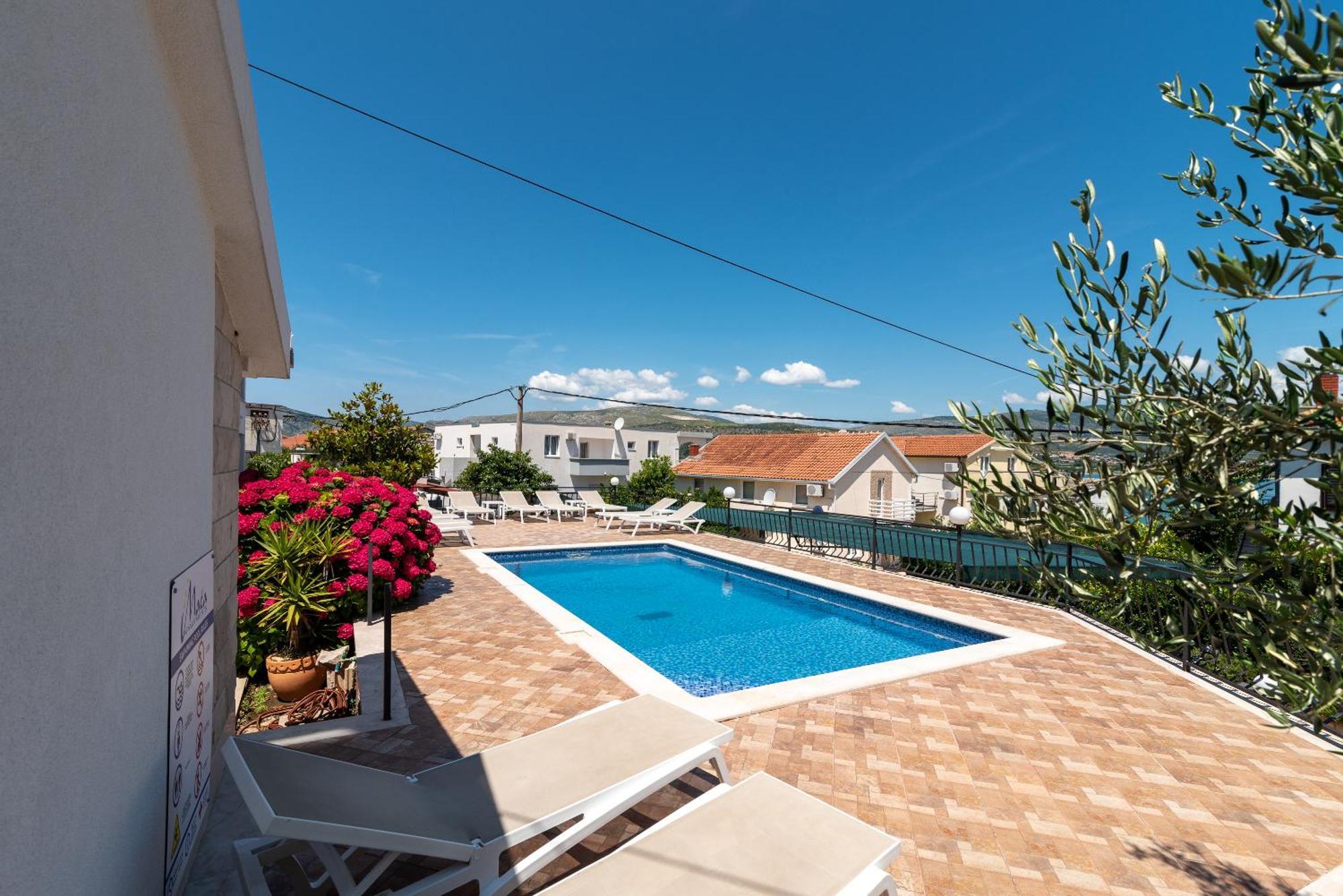 Maca Apartments & Suites Trogir Eksteriør bilde